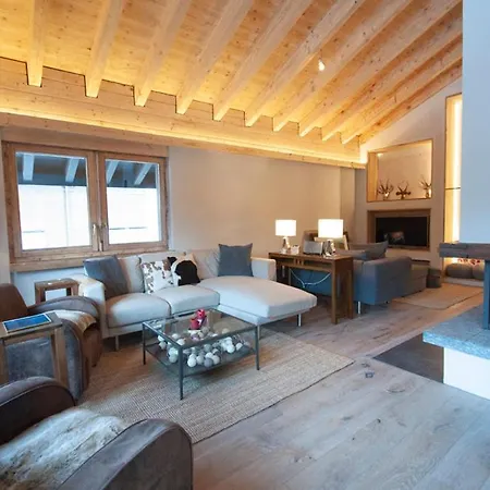 Haus Turquino C, Penthouse Apartment Zermatt